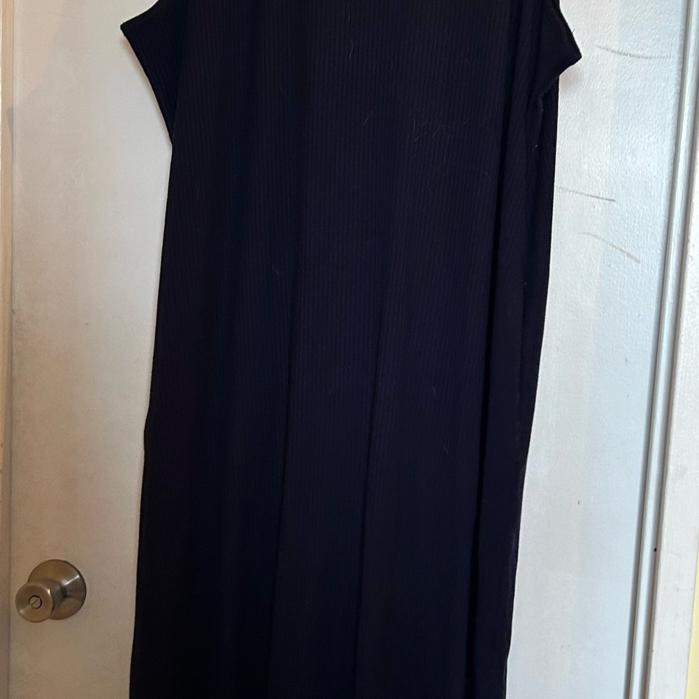 Smash + Tess Blue Embellished Sheath Midi Dress. D3